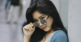 Maybe you would like to learn more about one of these? Ilmu Pengetahuan 3 Mentahan Quotes Wanita Cantik 1000 Beautiful Smoke Bomb Photos Pexels Free Stock Ph In 2020 Types Of Fashion Styles Round Sunglass Women Beautiful