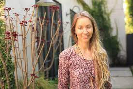  Profile Baelyn Neff Living Rip Tan