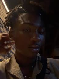 MY MOMMA👩🏾SAID I LOOK HANDSOME ✨..so I showed out🤷🏾‍♂️😅. #skin #model  #newpost #idontknowhowbuttheyfoundme #mommamade #handsome #beauty #beautiful