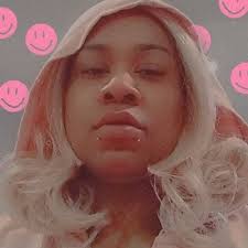 Liz Morrow (@amountainclimb)