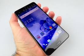 HTC U Ultra Review: Feels Like a Phone ...