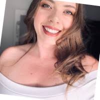 Amanda Knupp's Instagram, Twitter & Facebook