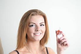 Girl with a weight of 29 kg defeated anorexia with chocolate