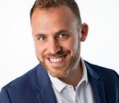 Els tretze candidats a l'alcaldia de Cerdanyola del Vallès