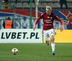 He is 17 years old from poland and playing for wisła kraków in the poland ekstraklasa (1). Wielki Klub Zainteresowany Aleksandrem Buksa Talentem Z Wisly Krakow Super Express