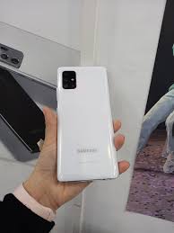Dengan mendaftarkan nomor imei, hp akan terhubung dengan layanan operator seluler yang ada di indonesia. Samsung Galaxy A51 Second Hand 5g Gsm Mobile Korea Facebook