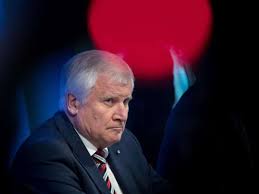 Hofer bestätigte seinen rücktritt in einer presseaussendung. Munchberg Hof Hofer Ju Chef Fordert Seehofer Rucktritt Hof Frankenpost