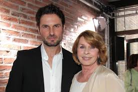 Born 13 may 1941) is an austrian film, stage and television actress, producer and author living in germany. Senta Berger Simon Verhoevens Worte An Seiner Mutter Gehen Unter Die Haut Gala De