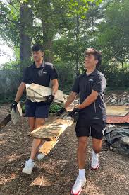 Arlington Neighbors Helping Each Other