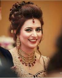 Divyanka Tripathi دیویانکا تریپاٹئ Indian Wedding Hairstyles Hair Styles Wedding Hairstyles