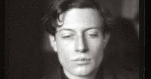 A Case of Two Immortals: The Artist and the Seaman