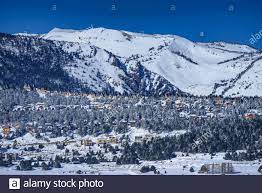 Lors de sa création le 9 février 1790, le territoire se nomme d'abord département du roussillon. Frankreich Pyrenaen Orientales Capcir Region La Cabanasse Dorf Heuhaufen Stockfotografie Alamy