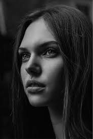 Art Black And White Woman Portrait Pin By Elizabeth Hitchens On Black N White Photography Portrait Photography Women Black And White Portraits Face Photography