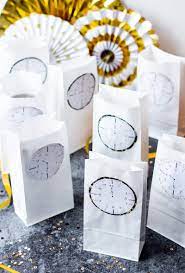 Silvester countdown uhr zum ausdrucken minidrops. Countdown Tuten Fur Silvester Trytrytry