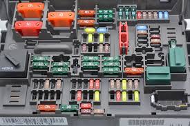 In the e90 the junction box electronic. Bmw 3 Touring E91 Fuse Box 9119444 2560440