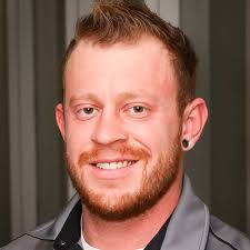 Travis Mears's Instagram, Twitter & Facebook