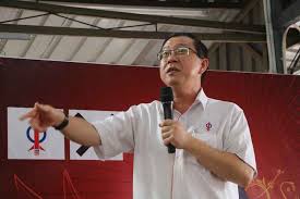 Yb norhizam kembali panaskan sidang dun melaka. Dap Terminates Defectors Membership Warns Others Against Defecting