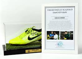 Dénes dibusz previous match for ferencvarosi tc was against puskás akadémia fc in hungary borsodi liga, and the match ended with result 1:1 ({win} won the match). Elkelt Dibusz Denes Futballcipo Mediaklikk