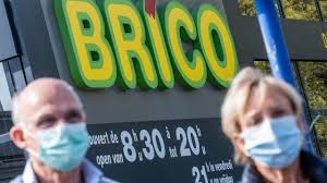 Recouvrez vos câbles disgracieux de corde en daim en vente dans n'importe quel magasin d'accessoires de bricolage. Le Commerce Du Jardinage Et Du Bricolage Peut Reprendre L Echo