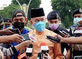 Mohd annuar said the meeting would be regarding the current political development in the state and the issue of the appointment of a new mentri besar following datuk seri ahmad faizal azumu's defeat in a motion of vote of confidence in the state assembly on friday. Annuar Zaini Nafi Keluar Kenyataan Yang Tular Di Media Sosial