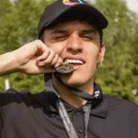 30+ perfiles de «Jonathan Lozada»