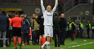 Sie können fast überall in deutschland geld abheben. Sebastian Rode Das Weiterkommen Ist Ein Unglaubliches Gefuhl Sge4ever De Das Onlinemagazin Uber Eintracht Frankfurt