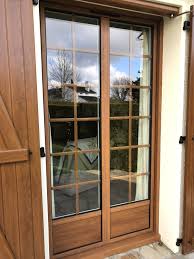 Fenetres Et Volets Chene Dore Wilco Fenetres Aluminium Fenetre Maison
