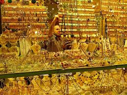 انخفاض أسعار الذهب اليوم في اليمن مقابل الريال اليمني والدولار الأمريكي الآن أ أسعار الذهب في اليمن اليوم الثلاثاء 14 5 2019