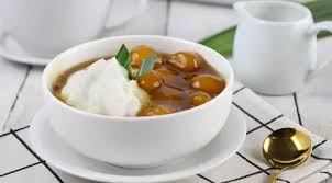 Dari pada membeli, kamu juga bisa membuat sendiri di rumah. 5 Resep Bubur Sumsum Yang Tidak Menggumpal Untuk Takjil Lifestyle Fimela Com