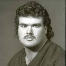 Dan Medlin's Instagram, Twitter & Facebook