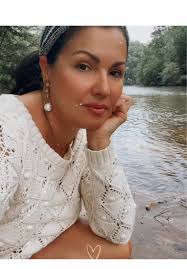 Anna Netrebko (@annanetrebkoofficial)