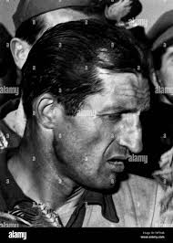 Black cyclist archive hi-res stock photography and images