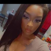 Chantel Mack's Instagram, Twitter & Facebook