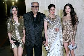 Upcoming Beautiful Sisters In B Town Jhanvi Kapoor And Khushi Kapoor Beautiful Fashion Sisters