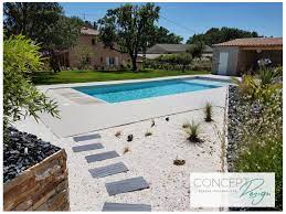 epingle sur piscine