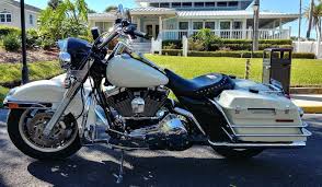 Harley 2001 Harley Davidson Touring 2001 Harley Davidson Road King Flhpi Police Specs Harley Davidson Gifts Harley Davidson Touring Harley Davidson Roadster