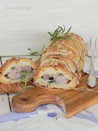 I fiori di zucca sono un fiore commestibile che troviamo in moltissime ricette: Arrosto Di Filetto Di Maiale In Crosta Di Pane