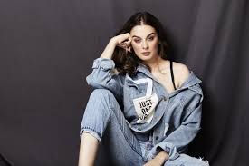 The actor dropped the first photo from her wedding on instagram with forever as caption. Evelyn Sharma Is Gifting Something To Each One Of Her Fans On Her Birthday Global Prime News