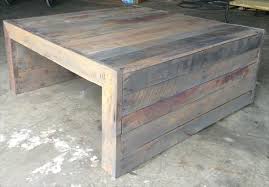 This provincial coffee table uses a dull completion for the wooden surface territory that makes the grain fly out and recounts to a story. Rustic Unique Pallet Coffee Table Pallet Furniture Plans
