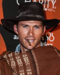 Roland Deschain from Amazon's 2020 canceled pilot for The Dark Tower. This  would have been great, had Amazon let it live!