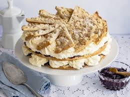 Mokkatorte Klassisch Nach Oma S Rezept Die Besten Backrezepte Mit Gelinggarantie Rezept In 2020 Friesentorte Torten Lebensmittel Essen