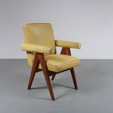 For Sale Pierre Jeanneret Senate Committee Chair India 1950s Chair Pierre Jeanneret Indian Interior Design