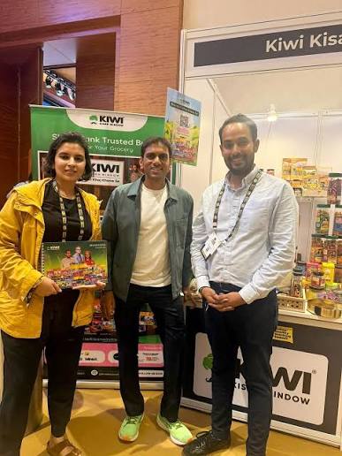 Excited to share the launch of our New Kiwi Kisan Window store at Sector 34B @indianoilcorp Petrol station opp Sham Jewellers in #Chandigarh . Do visit . #organic #healthyfood #health #fruits #vegetables #