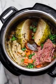 I had actually baked the corned beef for 5 hours in 2 bottles of guiness beer and then filled the pan the rest of the way with water to cover the meat and added the seasoning packet. 310 Corned Beef And Pastrami Ideas In 2021 Corned Beef Recipes Cooking Recipes