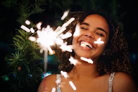 Experts share how to approach setting New Year's resolutions for 2022