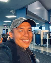 Riki🪐🌴 (@itsraik) • Instagram photos and videos