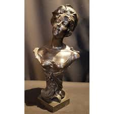 Une année après avoir suivit leurs aventures au soleil, nos amis reviennent cette fois ci à la neige, d'où le nom : Statue Bronze Ancien On Proantic Art Nouveau 20th Century