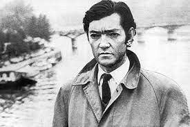 Short stories is a great resource to ask questions, find answers, and discuss the novel. Julio Cortazar Ein Schriftsteller Von Uberall Und Uberall