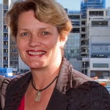 Karen Struthers's Instagram, Twitter & Facebook