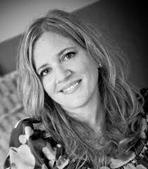 Angela Wynne's Instagram, Twitter & Facebook